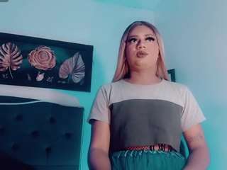 mayka-brunette01 — Camsoda stream photo (Mar 2026)