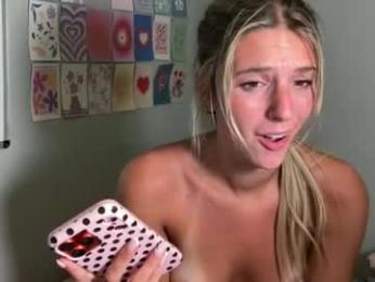 ambiebambiii — вебкам-модель онлайн на chaturbate