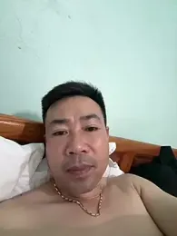 quachnhu1984 — вебкам-модель онлайн на stripchat
