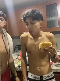BossSamX — вебкам-модель онлайн на stripchat