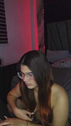 Maddyh — вебкам-модель онлайн на cam4