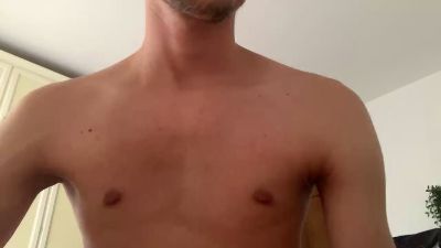gm2490_sexy — вебкам-модель онлайн на cam4
