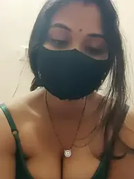 DivyaBhabhi69@xh — Stripchat stream photo (Oct 2025)