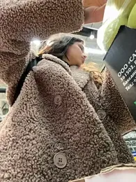 pantyless — Stripchat stream photo (Feb 2026)