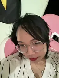 Emmiuuuu03 — вебкам-модель онлайн на stripchat