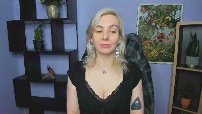 velvetanne — Cam4 stream photo (May 2026)