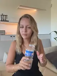 agatheeex — Stripchat stream photo (Aug 2026)