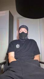 Pisellone_07 — вебкам-модель онлайн на cam4