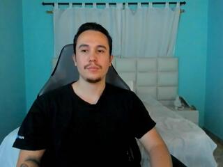 Mr Dominux — Flirt4free stream photo (Apr 2026)