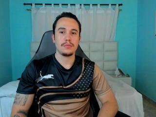 Mr Dominux — Flirt4free stream photo (Apr 2026)