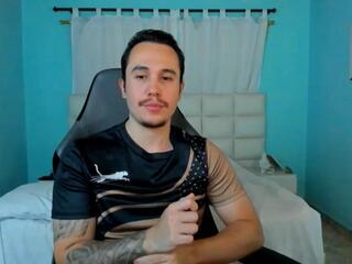 Mr Dominux — Flirt4free stream photo (Apr 2026)