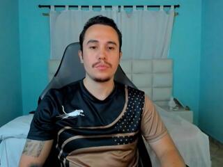 Mr Dominux — Flirt4free stream photo (Apr 2026)