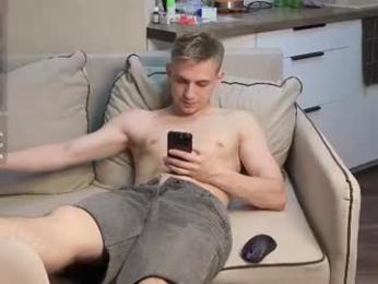 holiday_boys — chaturbate