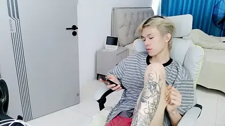 KPL-11 — вебкам-модель онлайн на stripchat
