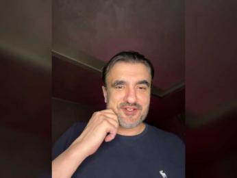 Kikidiki200 — вебкам-модель онлайн на bongacams