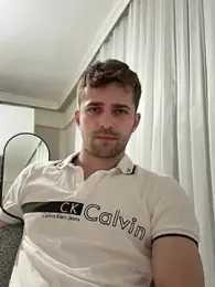 Um72727 — вебкам-модель онлайн на stripchat