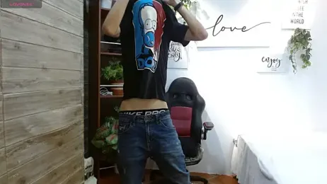 maxim_rod — вебкам-модель онлайн на stripchat