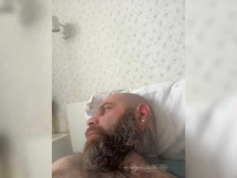 YuGoVi — вебкам-модель онлайн на bongacams