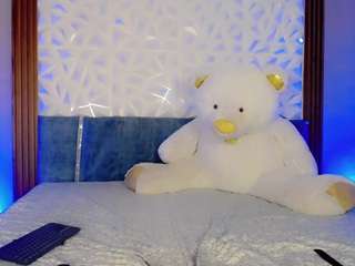mia-alejandraa — Camsoda stream photo (Aug 2026)