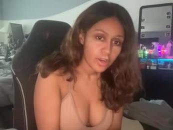 blackgurlkitty — вебкам-модель онлайн на chaturbate