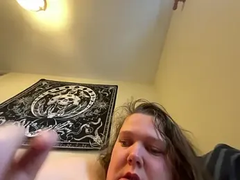 Scarletcum22 — вебкам-модель онлайн на stripchat