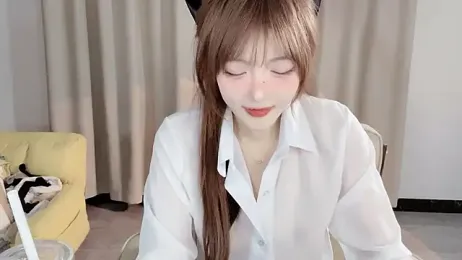 Annnnqi-77 — Stripchat stream photo (Apr 2025)