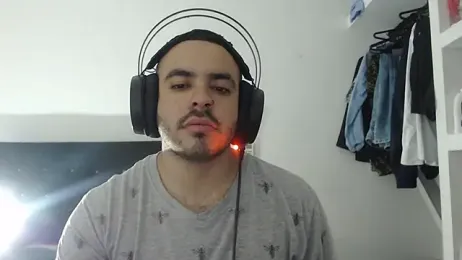 thitat_lovers — Stripchat stream photo (Jun 2025)