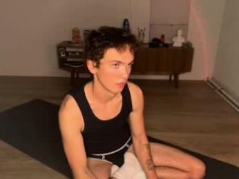 xavier_200 — Chaturbate stream photo (Jun 2026)