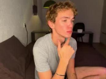 xavier_200 — Chaturbate stream photo (Jun 2026)