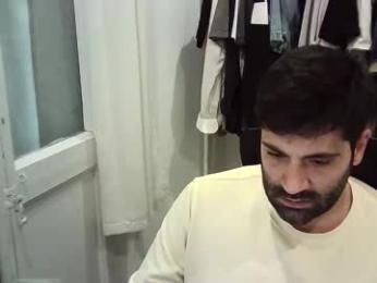 italianboybcn — вебкам-модель онлайн на chaturbate
