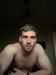 AbleEye171 — вебкам-модель онлайн на stripchat