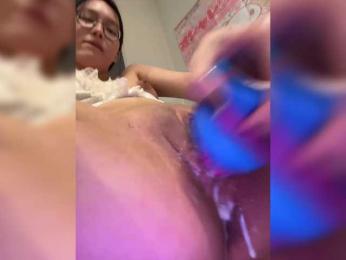 Miskariskoskashena — вебкам-модель онлайн на bongacams