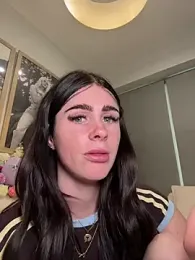 aus_queen — вебкам-модель онлайн на stripchat