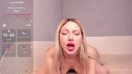 Mila_Sweeet — вебкам-модель онлайн на stripchat