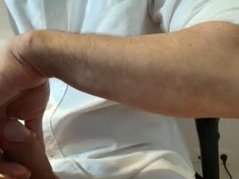 sesxappeal — вебкам-модель онлайн на chaturbate