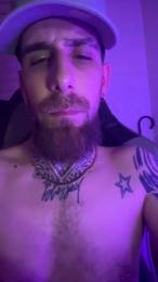 Zamorano22 — вебкам-модель онлайн на cam4