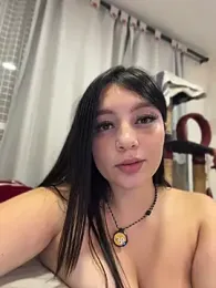 -Lorelain- — вебкам-модель онлайн на stripchat