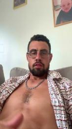 grossebitte18 — вебкам-модель онлайн на cam4