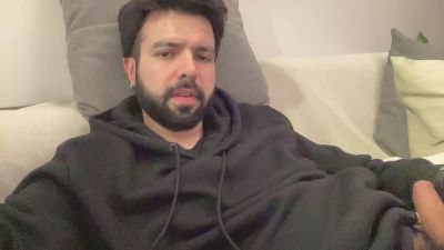 andywhyu_ — Cam4 stream photo (Mar 2026)