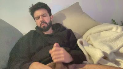 andywhyu_ — Cam4 stream photo (Mar 2026)