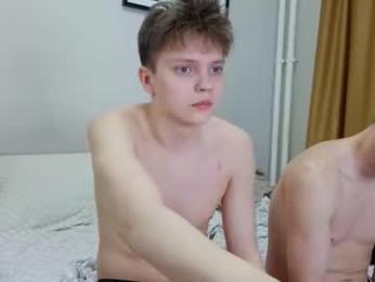 dimamozaev400 — вебкам-модель онлайн на chaturbate