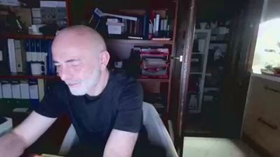 Jonnie696969 — вебкам-модель онлайн на cam4