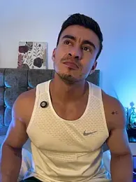 Chris_Clarck — вебкам-модель онлайн на stripchat