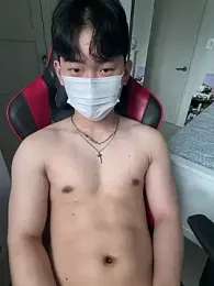 kr_hotguy1 — вебкам-модель онлайн на stripchat