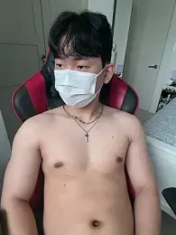 kr_hotguy1 — вебкам-модель онлайн на stripchat