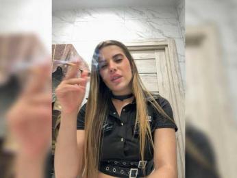 Elisavetaa — вебкам-модель онлайн на bongacams