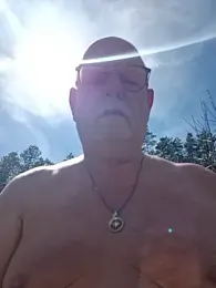 andrejoyfull64 — вебкам-модель онлайн на stripchat