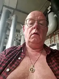 andrejoyfull64 — Stripchat stream photo (May 2026)