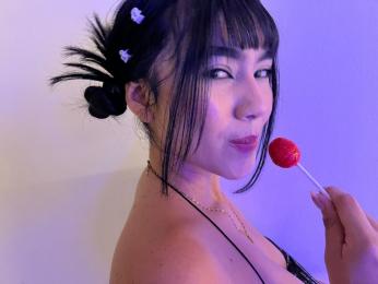 NahomiNumia — вебкам-модель онлайн на livejasmin