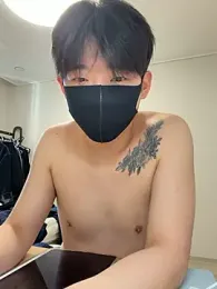 k-kinky — Stripchat stream photo (May 2026)